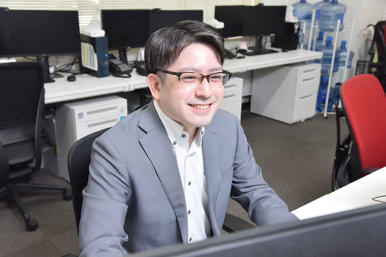 STEP1：サイトの更新・改善（事務）